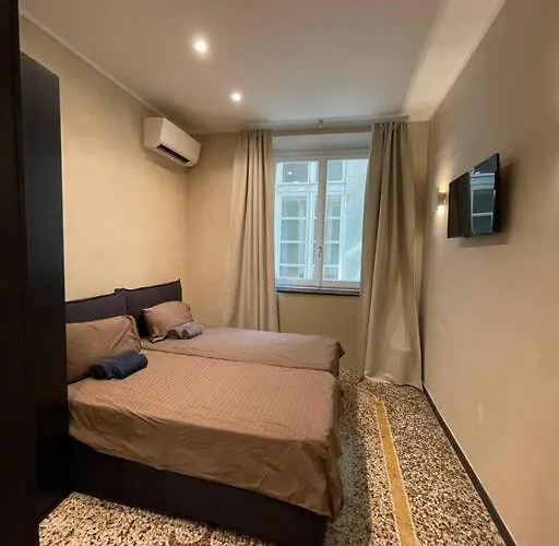 Apartman In Torre Medievale Di Fronte Acquario Genova